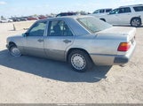 Mercedes-Benz 300 E WDBEA30D3LB109261 снимка