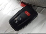 Toyota Corolla Se JTND4MBE2M3121781 снимка
