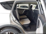 Toyota Rav4 Xle JTMRFREV4JJ227024 снимка
