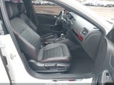 Volkswagen Jetta Gli 3VW4T7AJ9HM294559 снимка