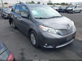 Toyota Sienna Xle Premium 8 Passenger 5TDYK3DC3FS639000 photo