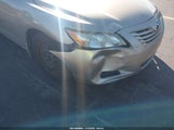 Toyota Camry Le 4T1BE46K17U570937 снимка