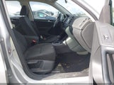 Volkswagen Tiguan 2.0T/2.0T S WVGBV7AX7HK043552 снимка