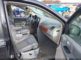Chrysler Town & Country Touring 2A8HR54P28R607704 fotografie