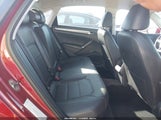 Volkswagen Passat 1.8T R-Line 1VWDT7A34HC033066 fotografie