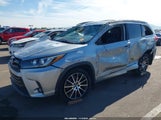Toyota Highlander Se 5TDJZRFH9HS425818 снимка