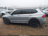 Volkswagen Tiguan 2.0T Se R-Line Black 3VVCB7AX7NM036253 photo