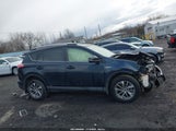 Toyota Rav4 Hybrid Xle JTMRJREV6HD139485 fotografie