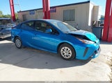 Toyota Prius Le JTDKARFU9L3125084 снимка