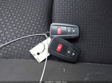 Toyota Prius Le JTDKARFU9L3125084 снимка