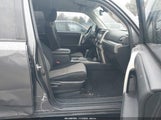 Toyota 4Runner Sr5 JTEMU5JR5N6083599 снимка