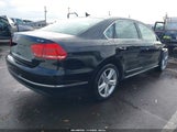 Volkswagen Passat 1.8T Se 1VWBT7A35FC024283 снимка
