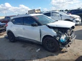 Nissan Kicks Sr 3N1CP5CU7JL537072 снимка