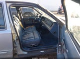 Lincoln Town Car Cartier 1LNCM83W4MY644572 снимка