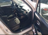 Jeep Renegade Sport ZACCJAAT9GPE00586 fotografie