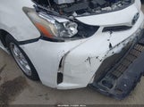 Toyota Prius V Three JTDZN3EU8FJ027472 снимка