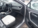 Toyota Rav4 Xle 2T3P1RFV6NW267651 photo
