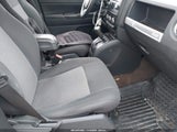 Jeep Compass Sport 1C4NJDBB8FD290658 снимка