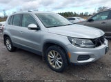 Volkswagen Tiguan 2.0T Wolfsburg Edition WVGSV7AX6HW500778 photo