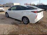 Toyota Prius Two JTDKBRFU5G3005270 снимка