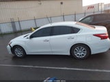 Nissan Altima 2.5/2.5 S/2.5 Sl/2.5 Sr/2.5 Sv 1N4AL3AP0GC222626 fotografie
