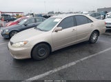 Toyota Camry Le 4T1BE32KX6U647142 снимка