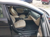 Hyundai Elantra Se KMHD84LF2HU431764 снимка