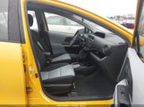 Toyota Prius C Two JTDKDTB30E1060206 снимка