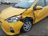 Toyota Prius C Two JTDKDTB30E1060206 снимка