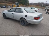 Toyota Camry Le/Xle/Se 4T1BF12K2TU116241 photo