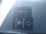 Tesla Model Y Long Range Dual Motor Rear-Wheel Drive 7SAYGDED4SA357882 fotografie