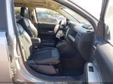 Jeep Compass Latitude 1C4NJCEBXED830581 снимка