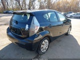 Toyota Prius C Two JTDKDTB31C1001405 снимка