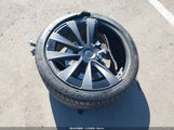 Tesla Model X Plaid Tri Motor All-Wheel Drive 7SAXCBE68NF331760 fotografie