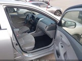 Toyota Corolla Le JTDBL40E39J050403 снимка