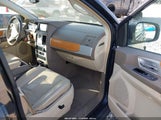 Chrysler Town & Country Limited 2A8HR64X48R685357 photo
