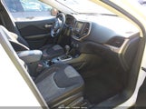 Jeep Cherokee Altitude 1C4PJLAB8GW303161 снимка