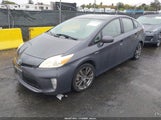 Toyota Prius Three JTDKN3DU3C1588113 снимка