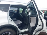 Toyota Rav4 Xle JTMWFREV9HJ707623 снимка