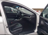 Toyota Camry Hybrid Xle 4T1B21HK0JU005414 fotografie