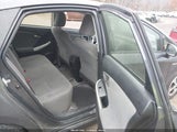 Toyota Prius Two JTDKN3DU2F1880162 снимка