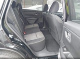 Nissan Rogue Sv Fwd 5N1BT3BA1RC685933 fotografie