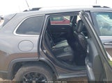 Jeep Cherokee Latitude Plus Fwd 1C4PJLLB8KD370876 fotografie