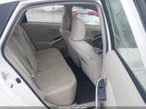 Toyota Prius Three JTDKN3DU3C5427866 снимка
