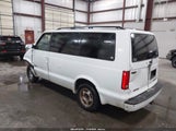 Chevrolet Astro 1GNDM19W3XB100098 снимка