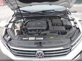Volkswagen Passat 1.8T R-Line 1VWDT7A37HC043834 снимка