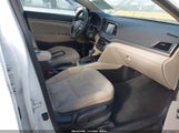 Hyundai Elantra Se 5NPD84LF5HH197778 снимка