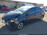 Toyota Prius Two JTDKN3DU3F2004002 photo