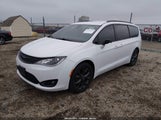 Chrysler Pacifica Touring L Plus 2C4RC1EG8JR338070 снимка