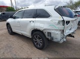Toyota Highlander Xle 5TDJZRFH0JS840225 снимка